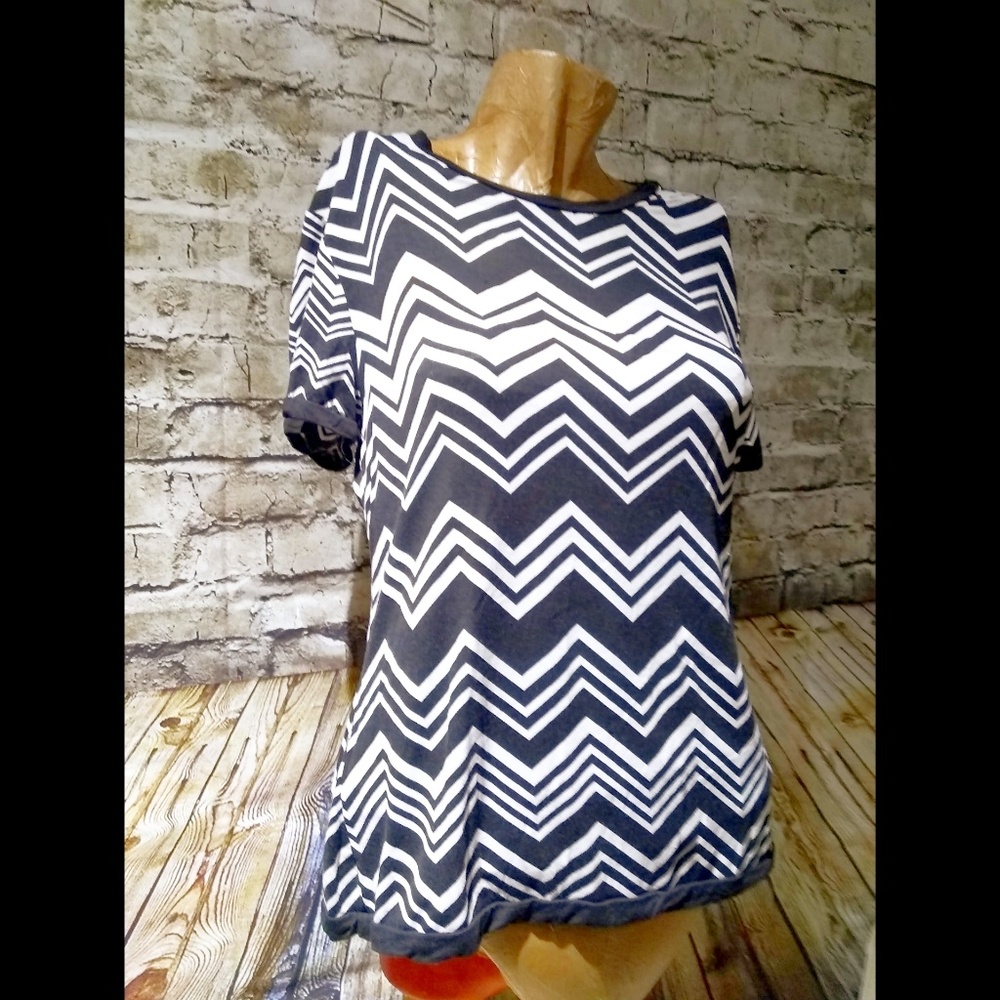 🎯Chevron Print Blouse🎯